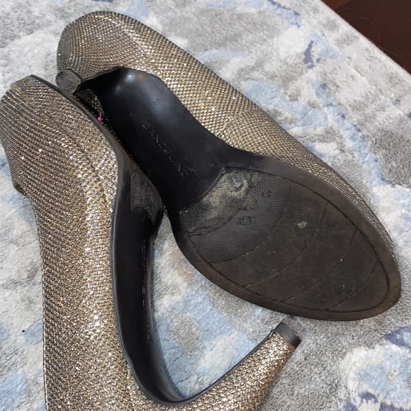 Bandolino Sparkly Gold/Silver Heels Size 8 Women’s - Picture 4 of 7